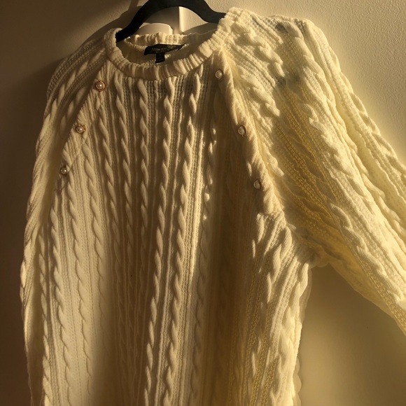 NWOT Suzanne Betro Suzanne Betro Cream with Faux Pearls - Picture 3 of 6